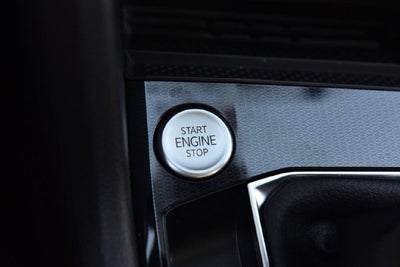 2027 Volkswagen Taos SEL 4MOTION