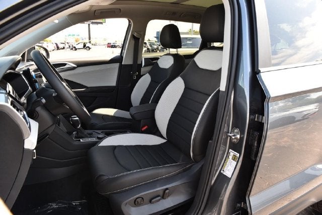 2027 Volkswagen Taos SEL 4MOTION