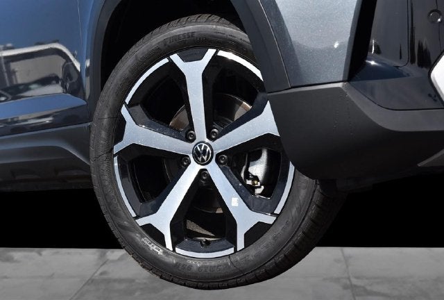 2027 Volkswagen Taos SEL 4MOTION