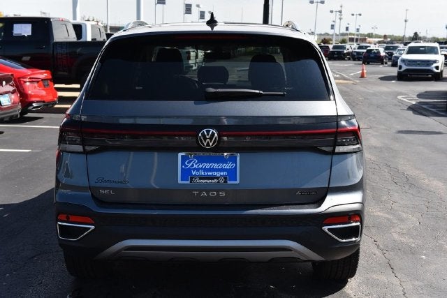 2027 Volkswagen Taos SEL 4MOTION