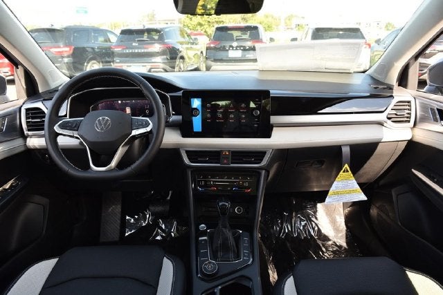 2027 Volkswagen Taos SEL 4MOTION