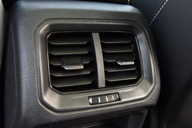 2024 Volkswagen Taos 1.5T SEL