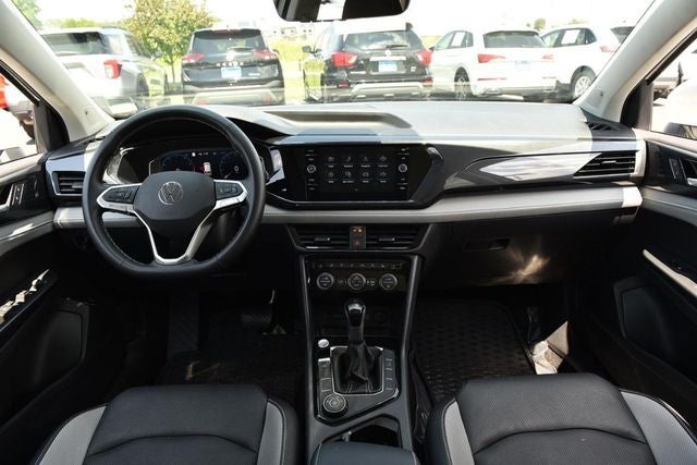 2024 Volkswagen Taos 1.5T SEL