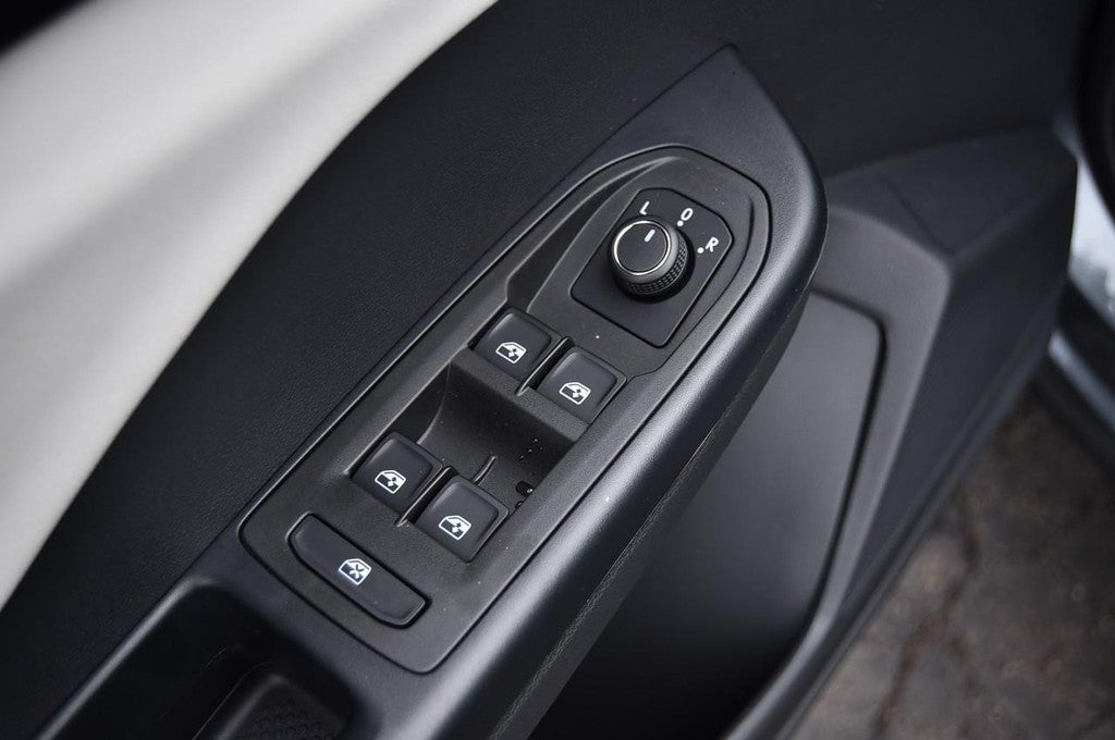 2026 Volkswagen Taos S FWD