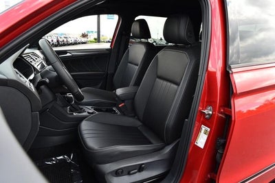2024 Volkswagen Tiguan 2.0T SE R-Line Black