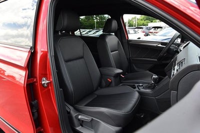 2024 Volkswagen Tiguan 2.0T SE R-Line Black