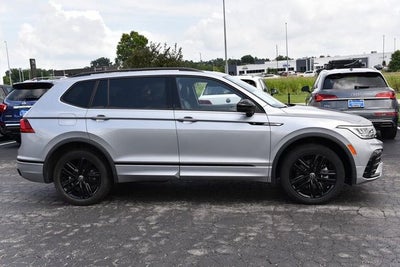 2022 Volkswagen Tiguan 2.0T SE R-Line Black