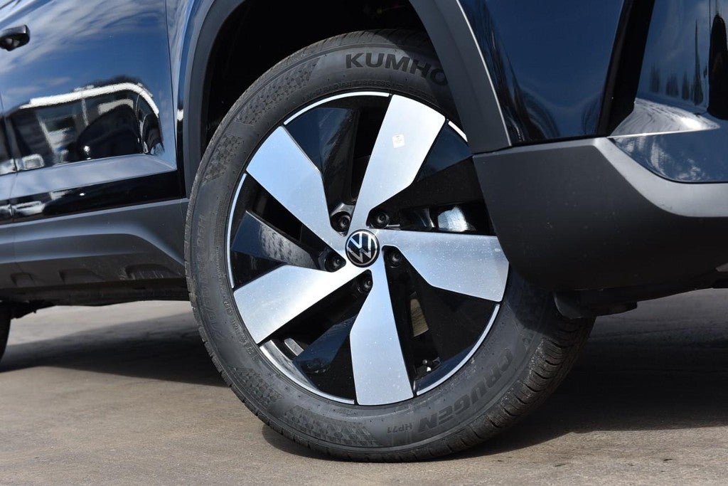 2026 Volkswagen Taos S 4MOTION