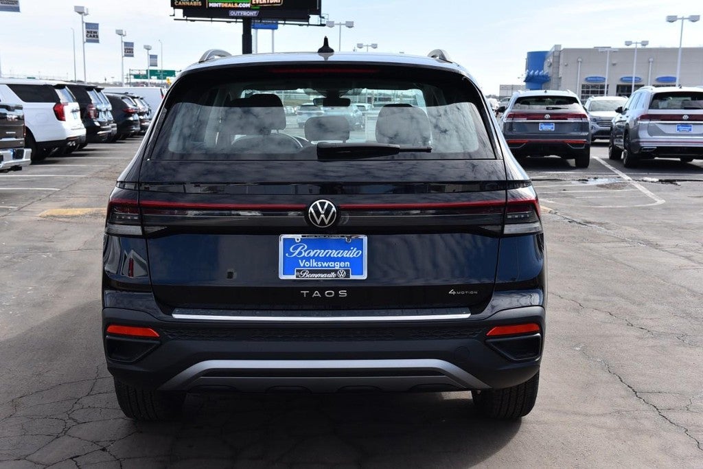 2026 Volkswagen Taos S 4MOTION