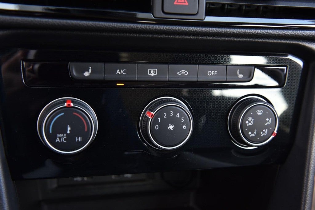 2025 Volkswagen Taos S 4MOTION