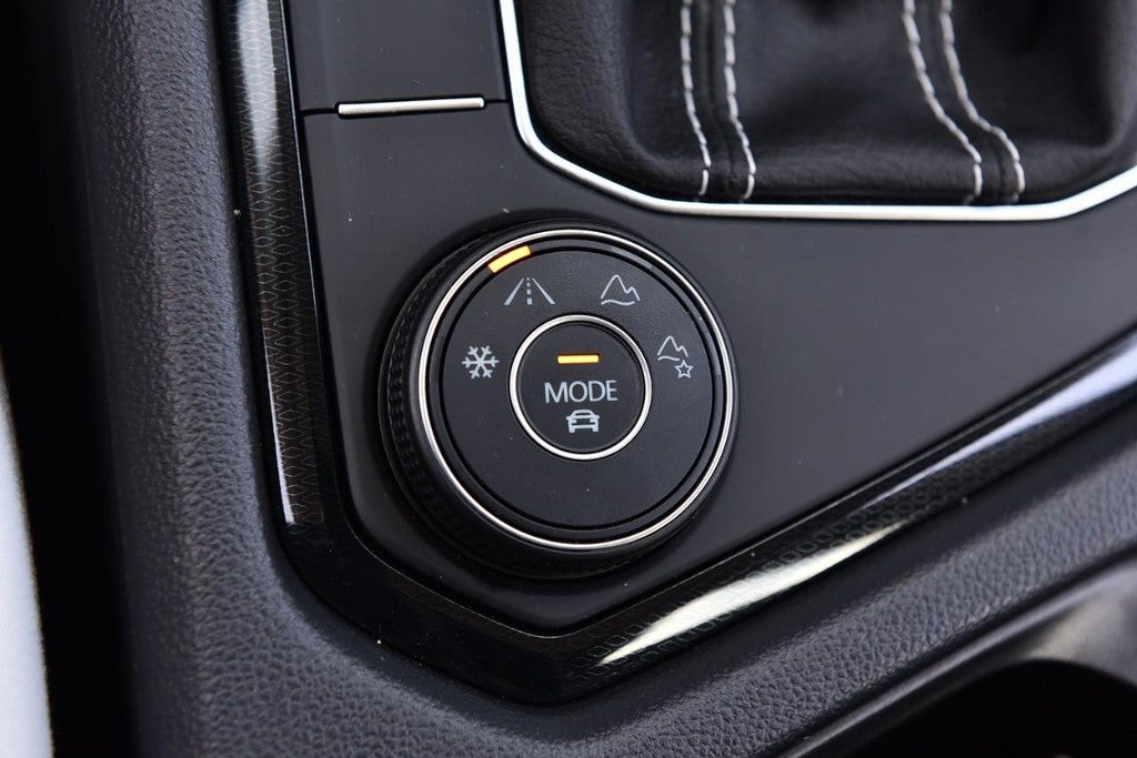 2025 Volkswagen Taos S 4MOTION