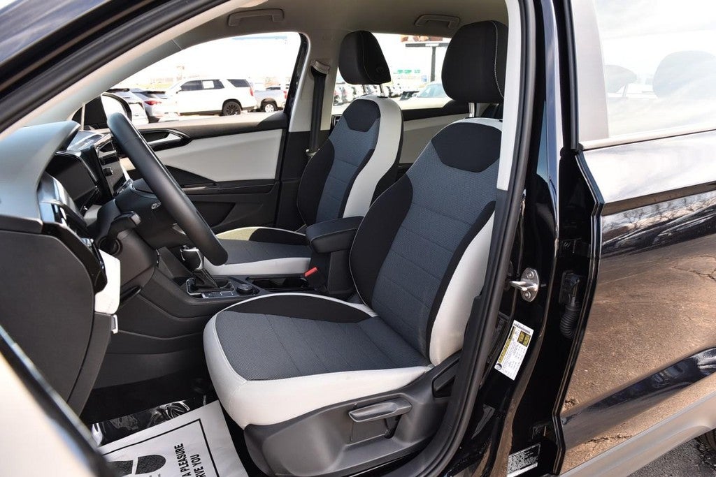 2025 Volkswagen Taos S 4MOTION