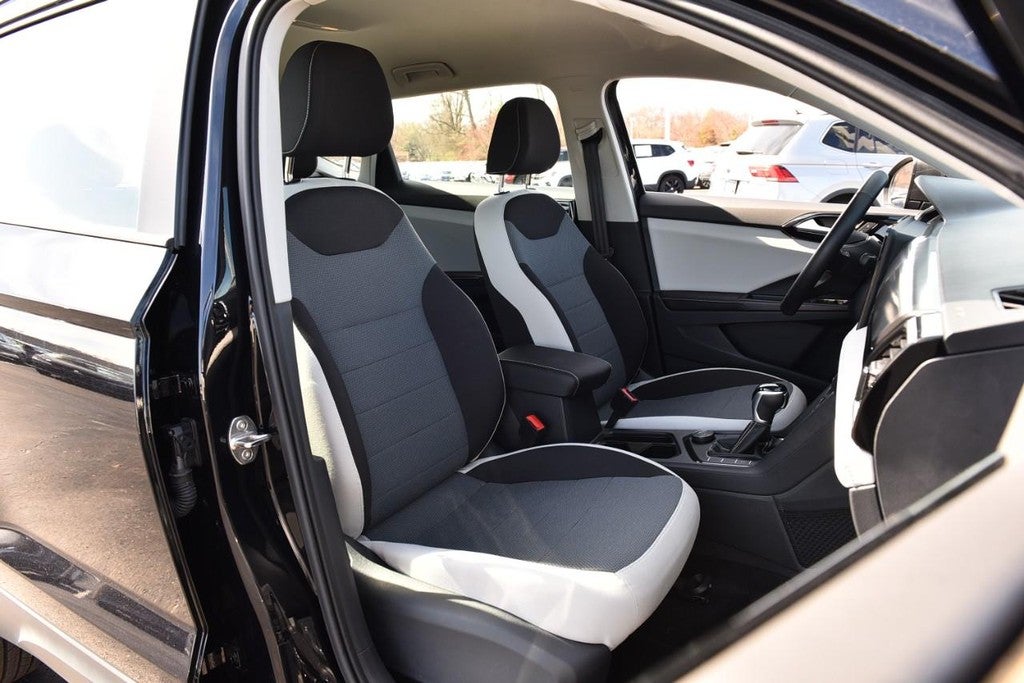 2025 Volkswagen Taos S 4MOTION