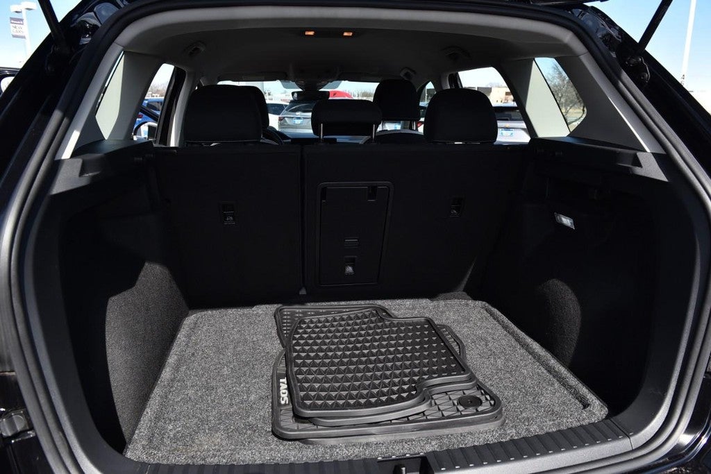 2025 Volkswagen Taos S 4MOTION