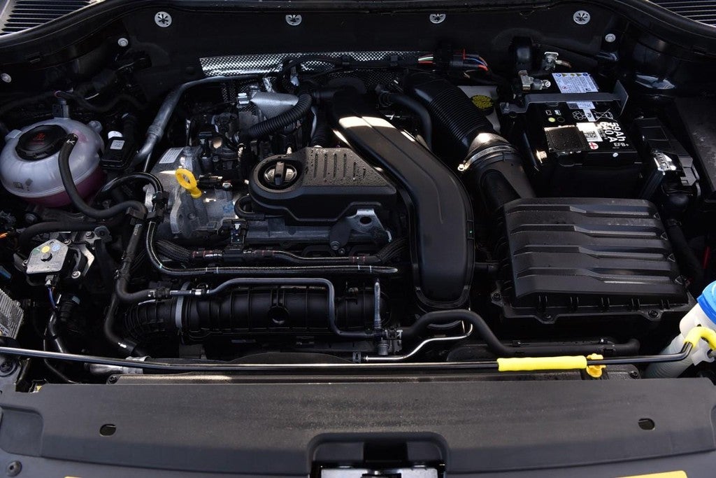 2025 Volkswagen Taos S 4MOTION