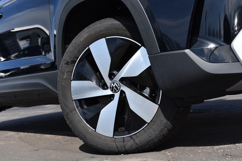 2025 Volkswagen Taos S 4MOTION