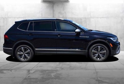 2024 Volkswagen Tiguan 2.0T Wolfsburg Edition