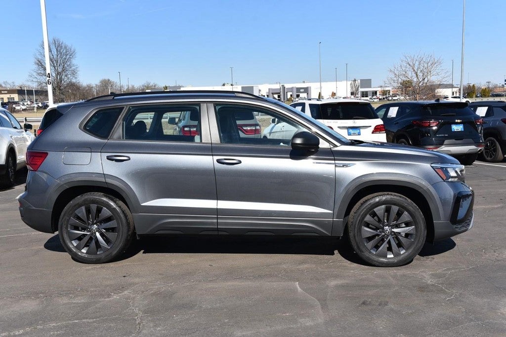 2022 Volkswagen Taos S 4MOTION