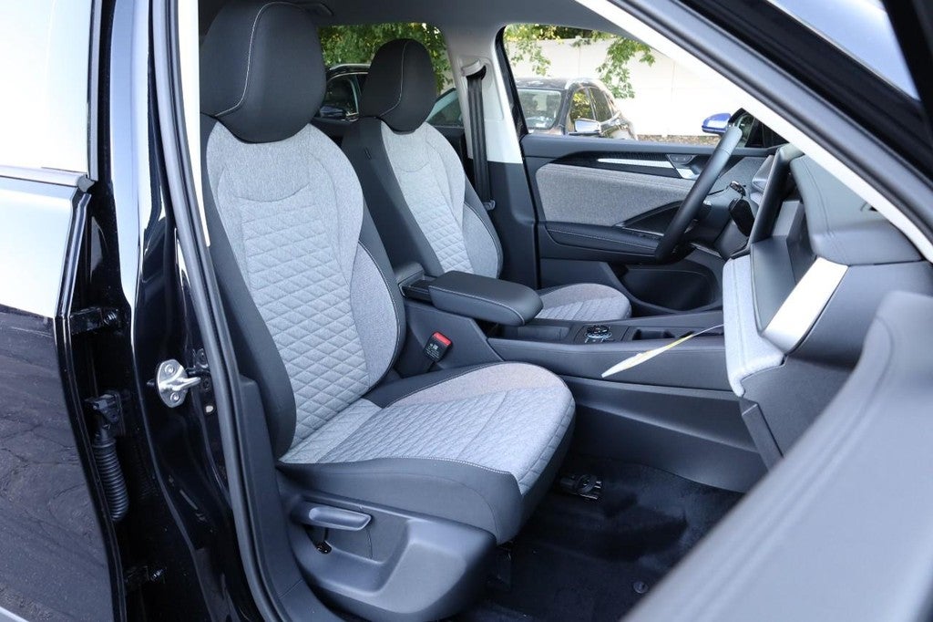 2025 Volkswagen Tiguan 2.0T S 4MOTION