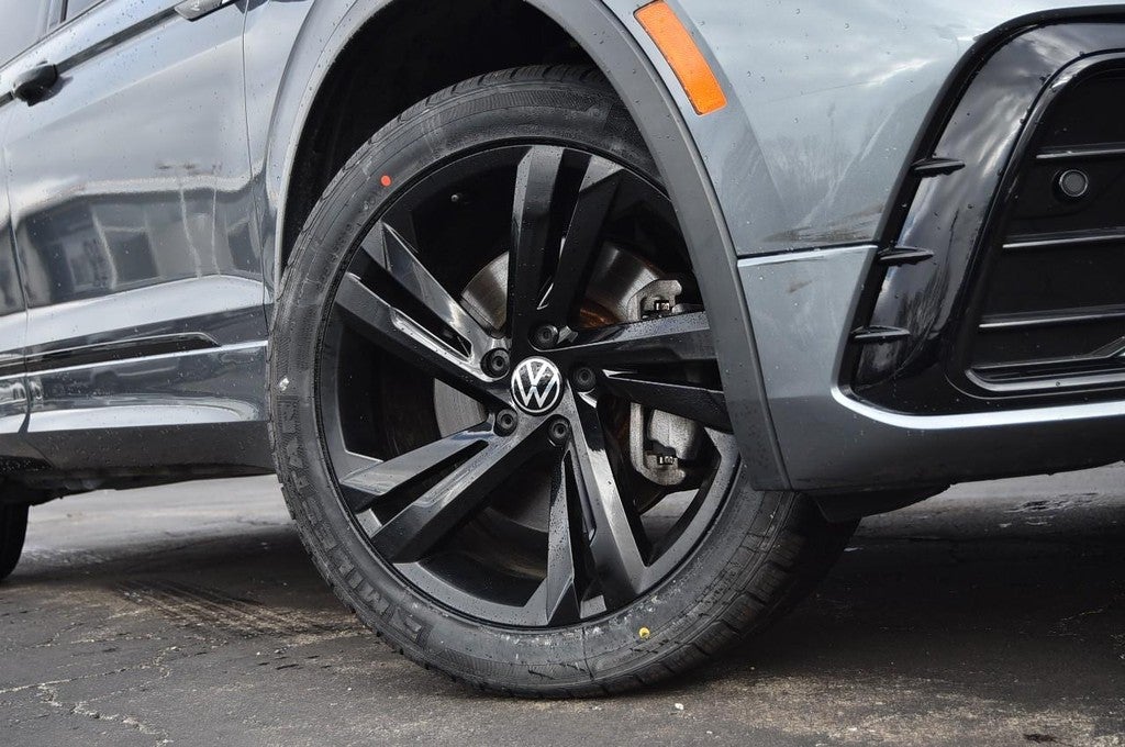 2023 Volkswagen Tiguan 2.0T SE R-Line Black FWD