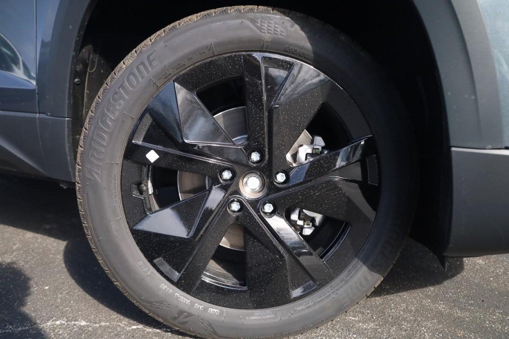 2026 Volkswagen Taos SE FWD