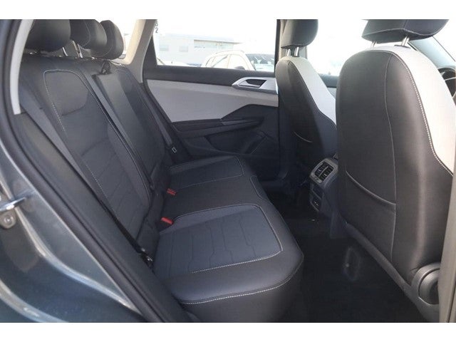 2026 Volkswagen Taos SE FWD