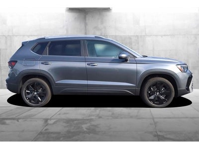 2026 Volkswagen Taos SE FWD