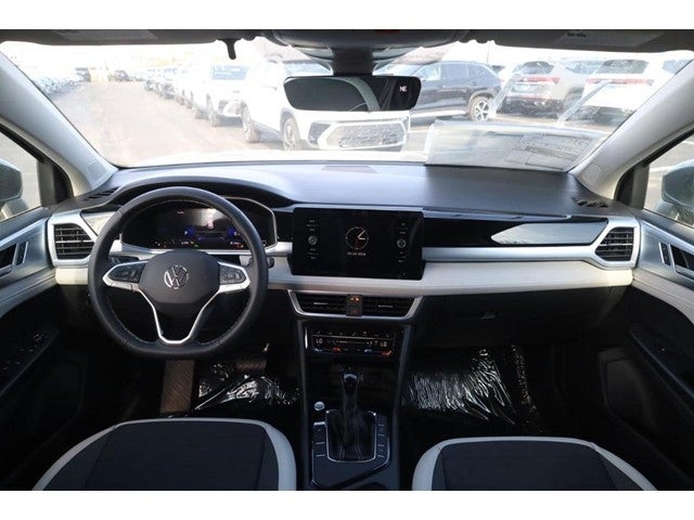 2026 Volkswagen Taos SE FWD