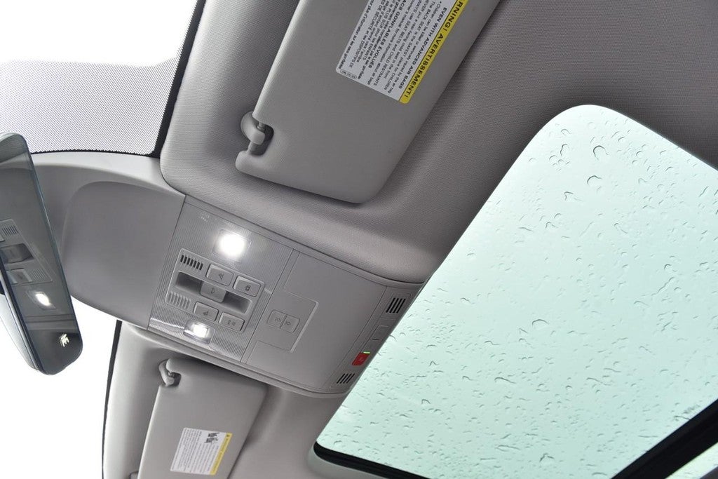 2025 Volkswagen Taos SE FWD