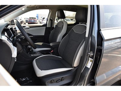 2026 Volkswagen Taos SE FWD