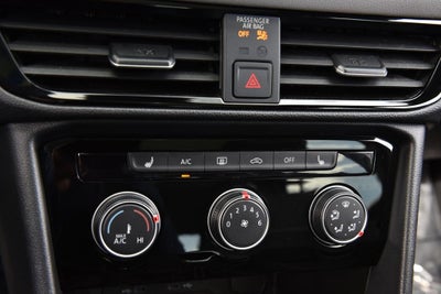 2023 Volkswagen Taos SE FWD