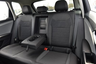 2023 Volkswagen Taos SE FWD