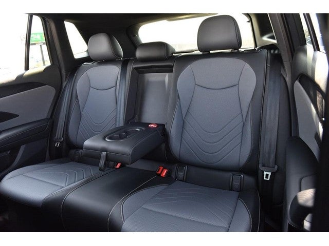 2025 Volkswagen Tiguan 2.0T SE R-Line Black 4MOTION