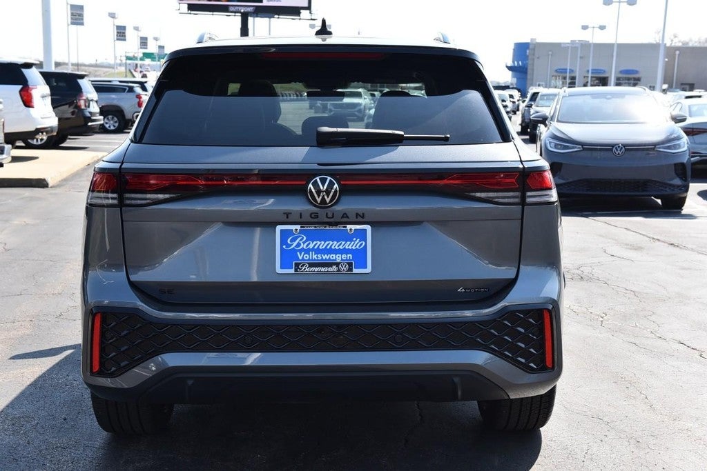 2025 Volkswagen Tiguan 2.0T SE R-Line Black 4MOTION