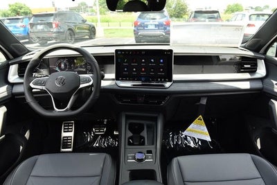 2026 Volkswagen Tiguan 2.0T SE R-Line Black