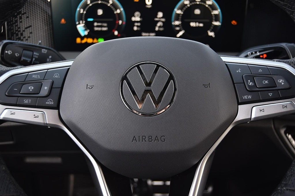 2026 Volkswagen Tiguan 2.0T SE R-Line Black 4MOTION