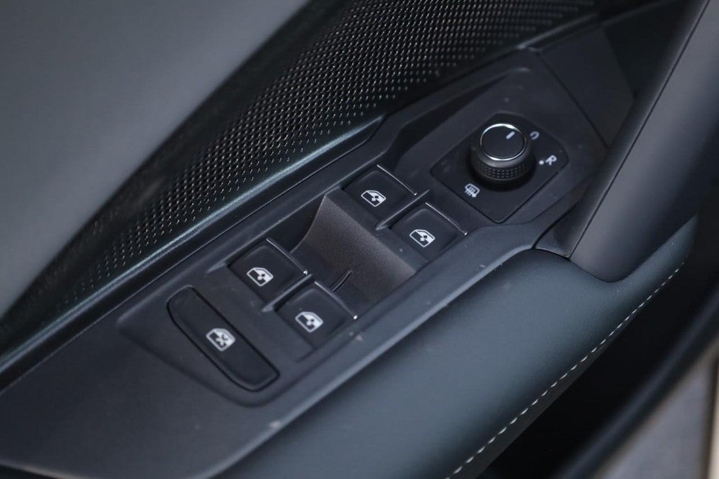 2026 Volkswagen Tiguan 2.0T SE R-Line Black 4MOTION