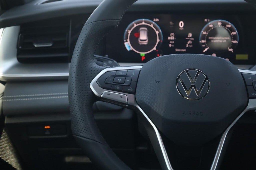 2026 Volkswagen Tiguan 2.0T SE R-Line Black 4MOTION