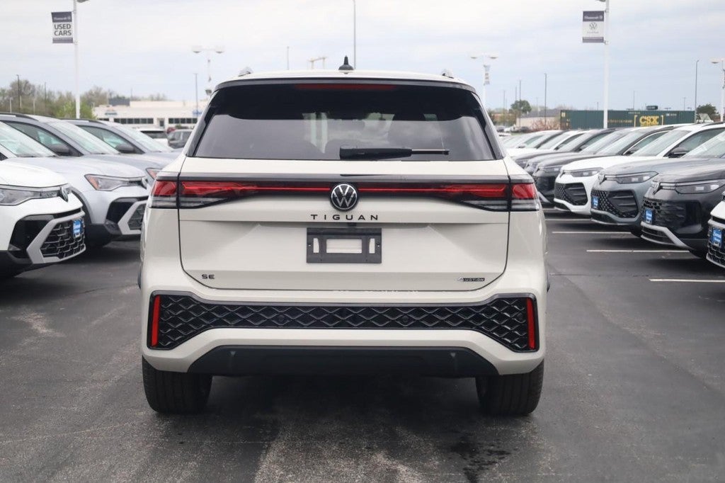 2026 Volkswagen Tiguan 2.0T SE R-Line Black 4MOTION