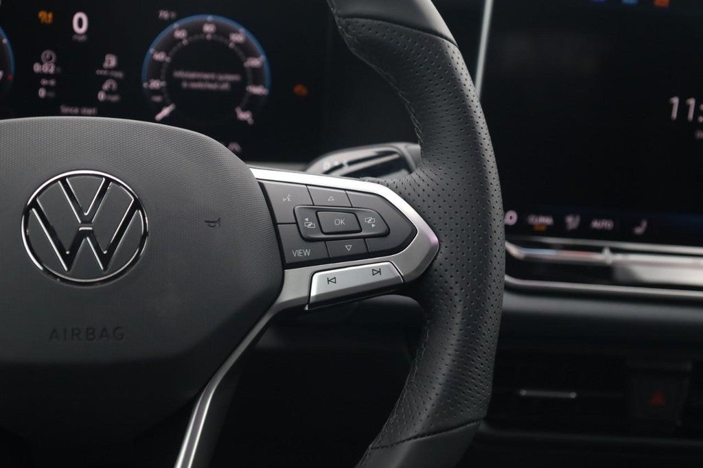 2026 Volkswagen Tiguan 2.0T SE R-Line Black 4MOTION