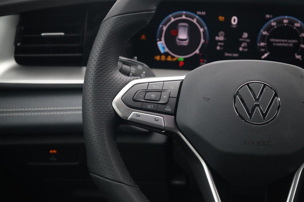 2026 Volkswagen Tiguan 2.0T SE R-Line Black 4MOTION