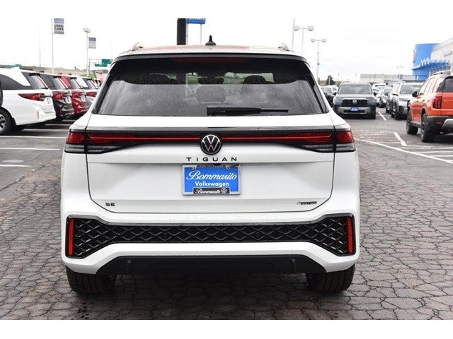 2026 Volkswagen Tiguan 2.0T SE R-Line Black