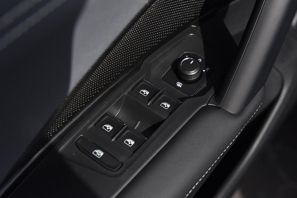 2026 Volkswagen Tiguan 2.0T SE R-Line Black 4MOTION