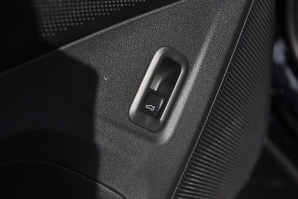 2026 Volkswagen Tiguan 2.0T SE R-Line Black 4MOTION