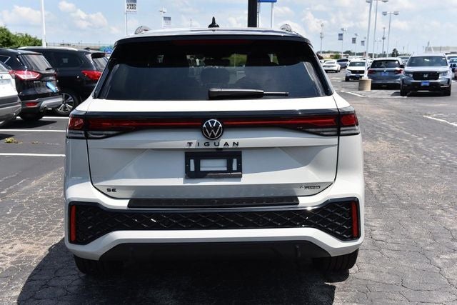2026 Volkswagen Tiguan 2.0T SE R-Line Black