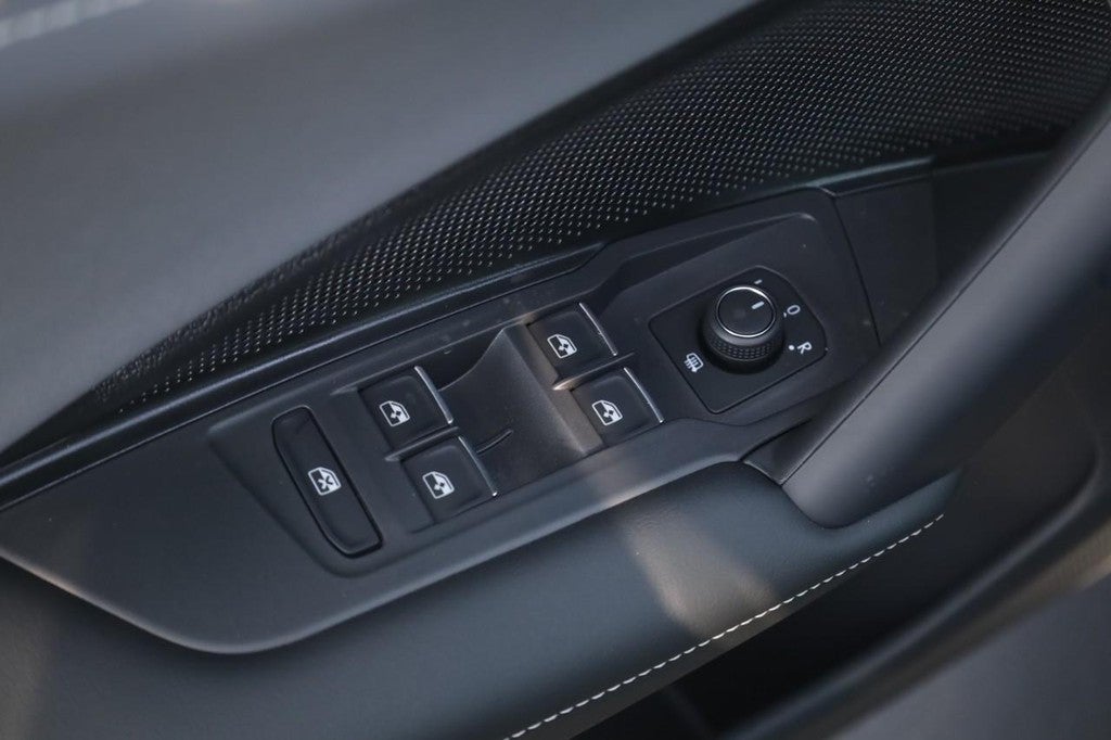 2026 Volkswagen Tiguan 2.0T SE R-Line Black 4MOTION