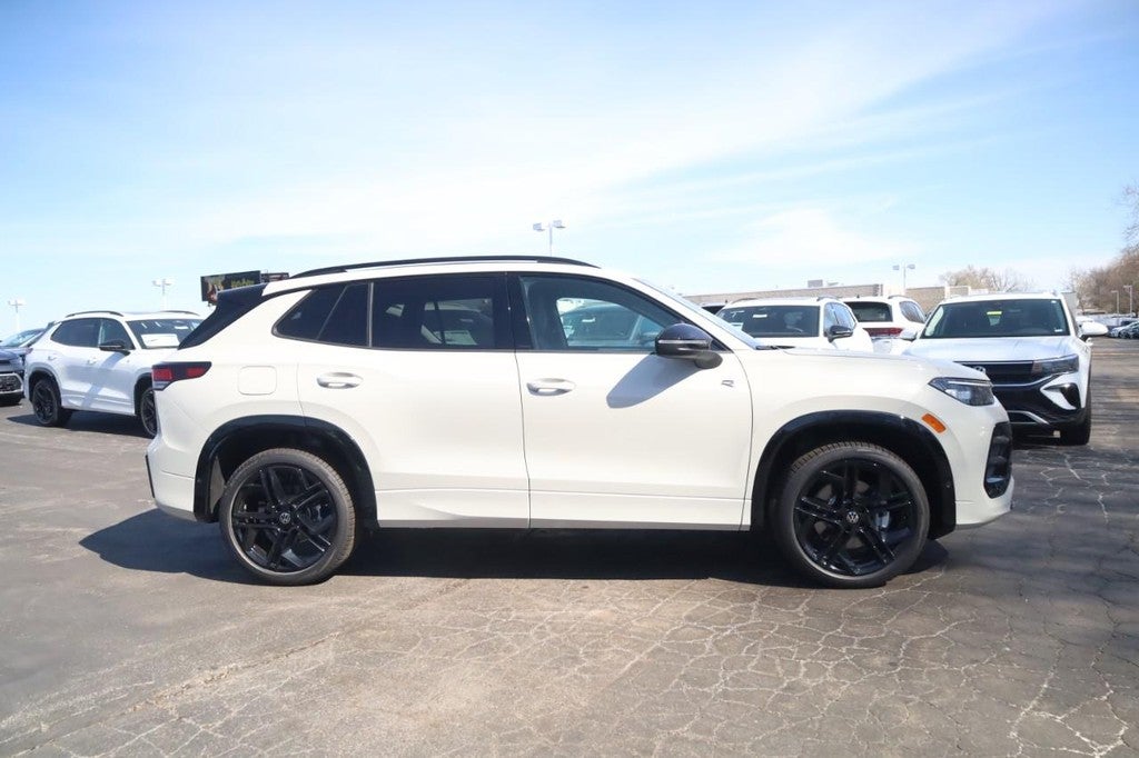 2026 Volkswagen Tiguan 2.0T SE R-Line Black 4MOTION