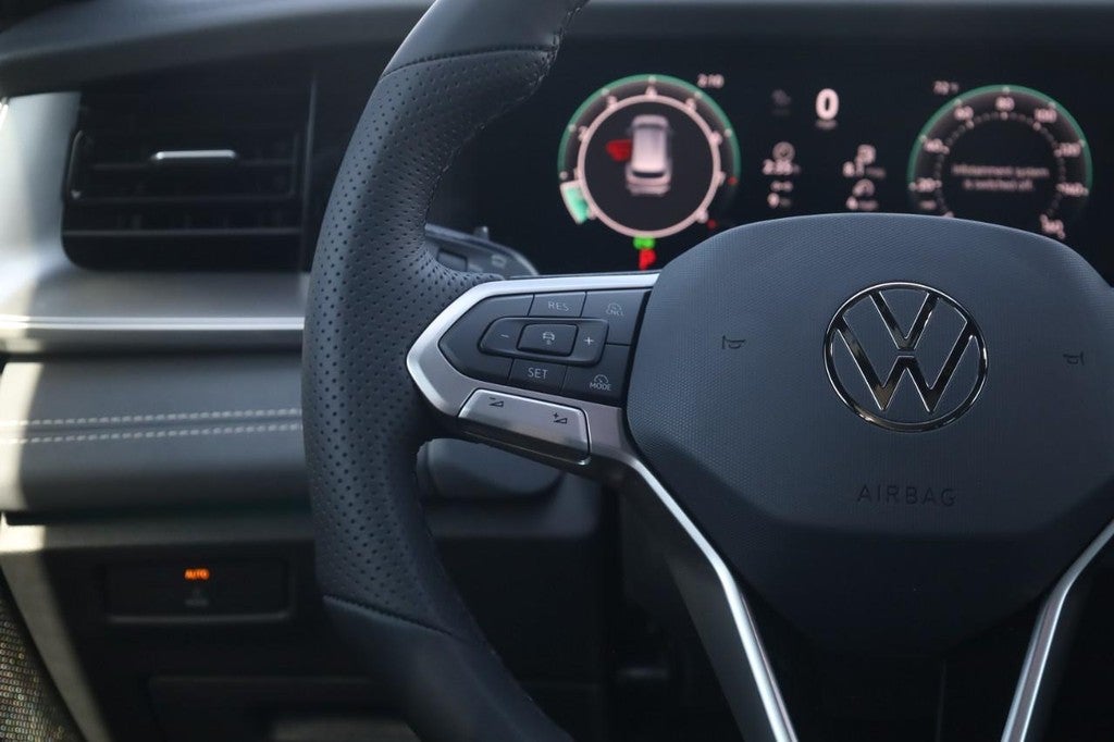 2026 Volkswagen Tiguan 2.0T SE R-Line Black 4MOTION