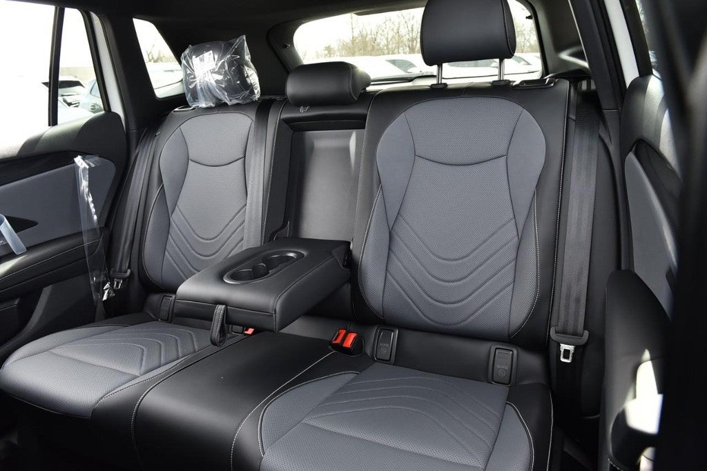 2026 Volkswagen Tiguan 2.0T SE R-Line Black 4MOTION