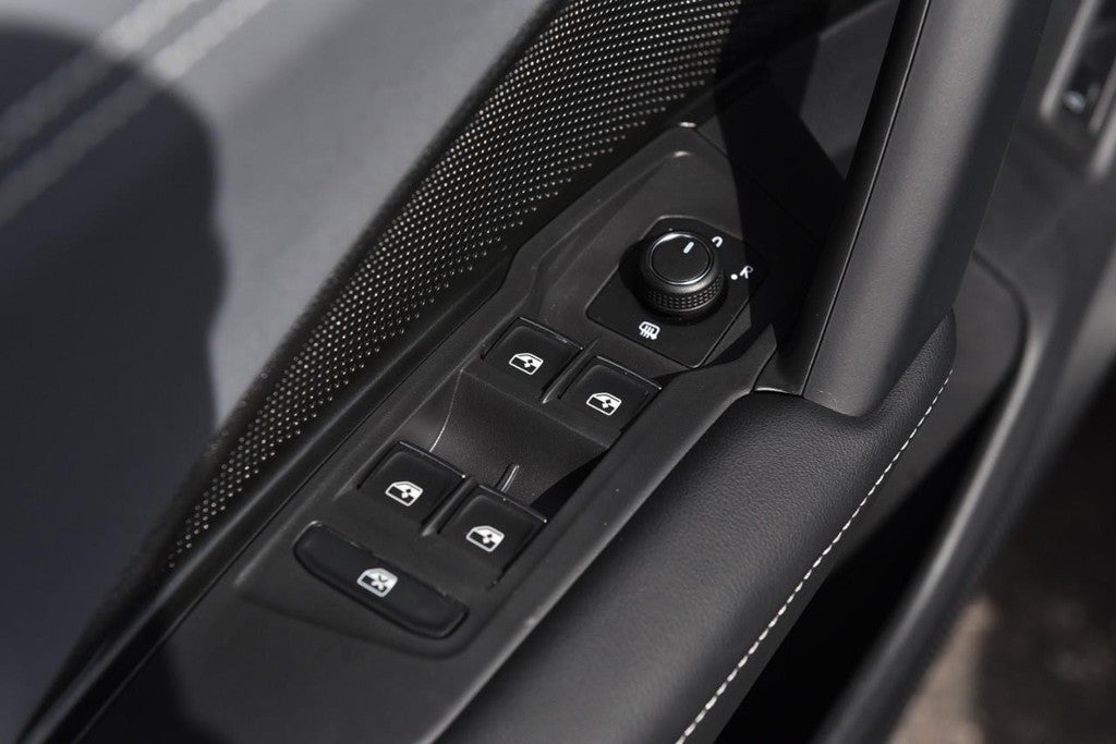 2026 Volkswagen Tiguan 2.0T SE R-Line Black 4MOTION